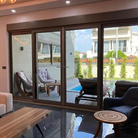 Sunny Hotel 4*